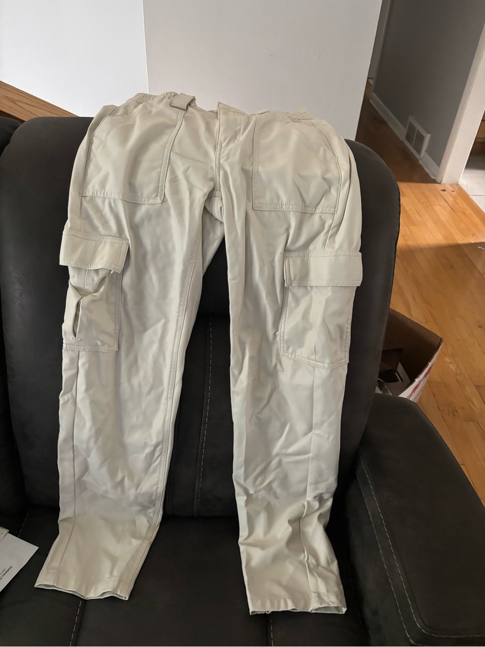 American Eagle Outfitters Light Beige Cargo Pants